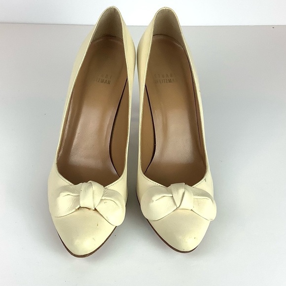 STUART WEITZMAN LEATHER CREAM NEUTRAL KNOT PUMPS - Picture 3 of 12